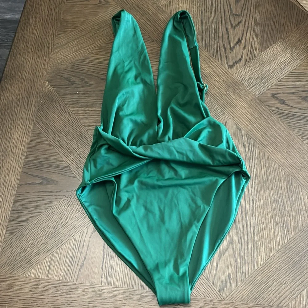 Agua Bendita Ellis Dreamin Plunge One-Piece Swimsuit, Size Large, $198